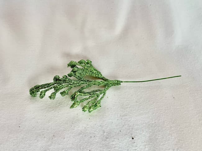 Dekorace glitrová větvička zelená 7 cm vánoční ozdoba