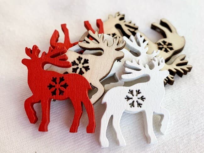 Dřevěné dekorace sobíci 3,5cm sada 6 kusů Vánoce