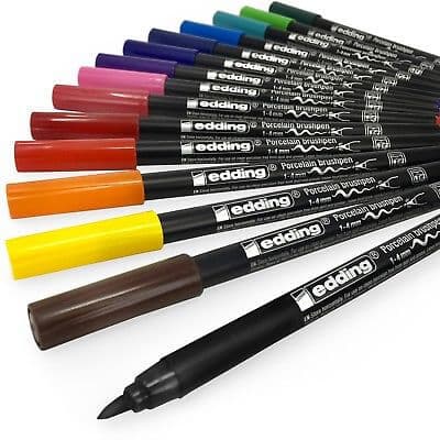 Detail hrotu Edding 4200 červený porcelánový fix