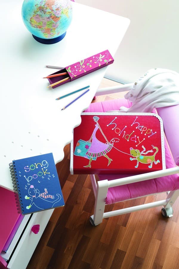 Obsah 25 ml Marabu Glitter liner petrolejová 592