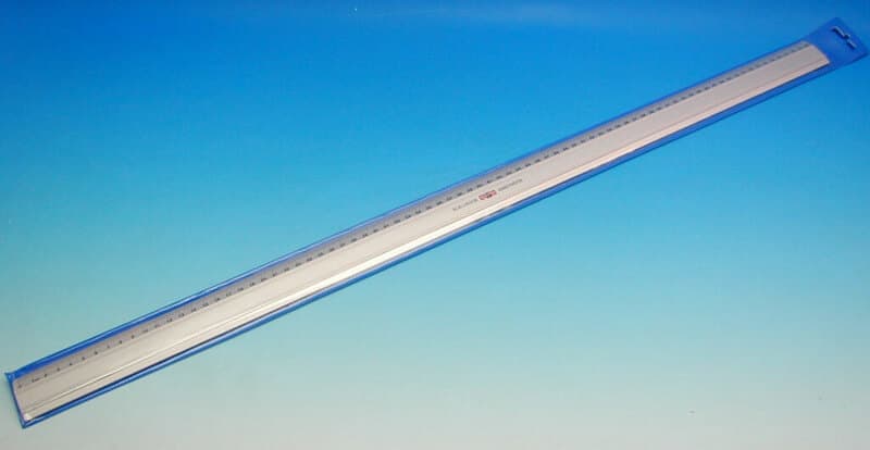 Detail hliníkového pravítka Koh-i-Noor délka 100 cm