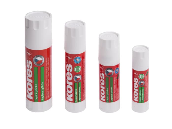 Detail lepící tyčinky Kores 20 g bez rozpouštědel