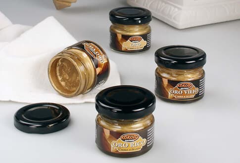 Detail zlaté metalické pasty Kokolo pro malíře 25 ml