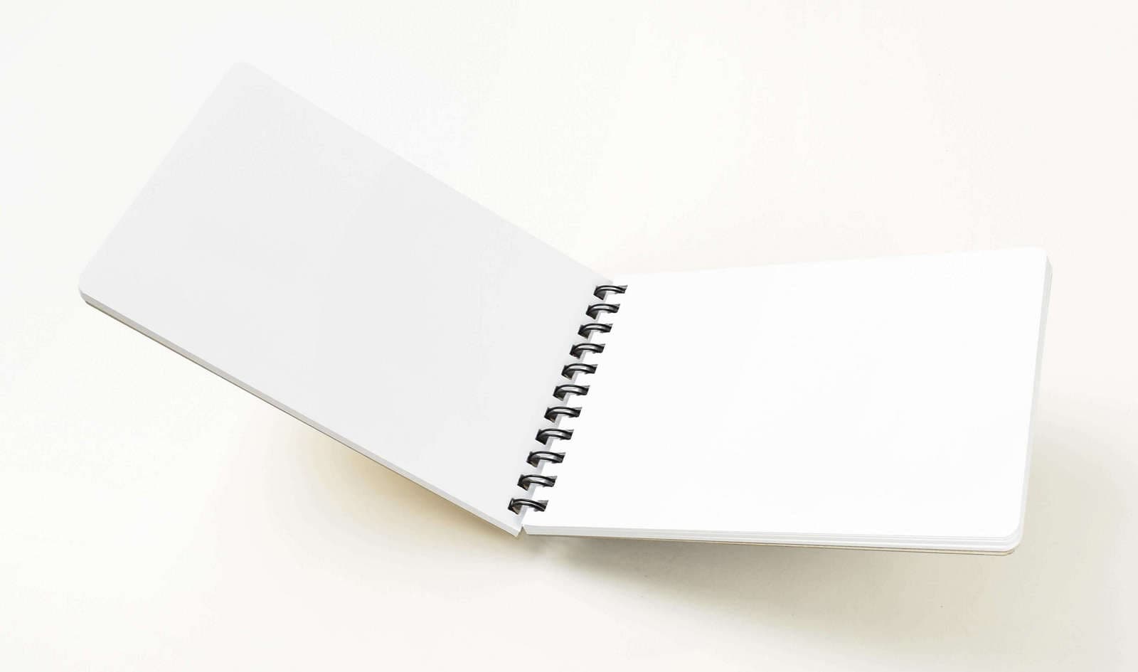 Detail stránek skicáku Bobo-Blok A5 gramáž 250 g