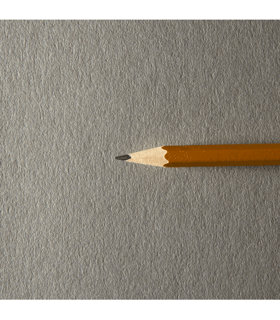 Detail šedého papíru skicák SM.LT 180g A5