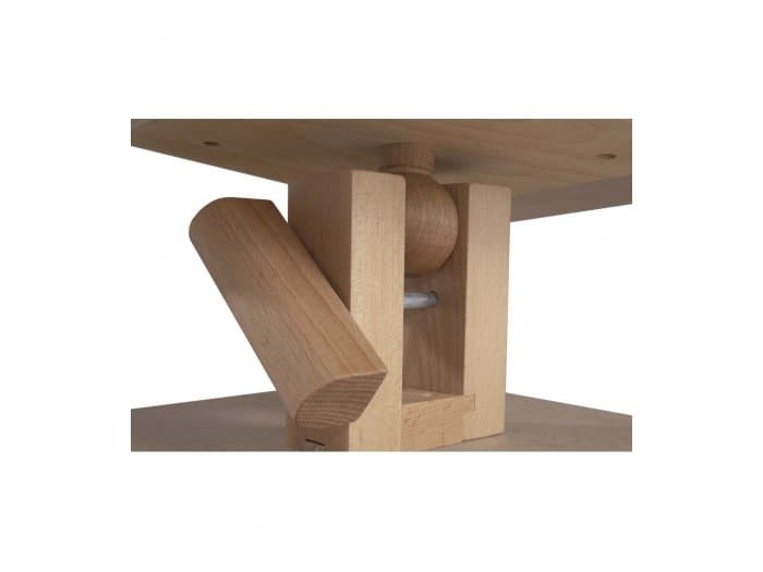 Boční pohled na malířský stojan Univerzal značky JS