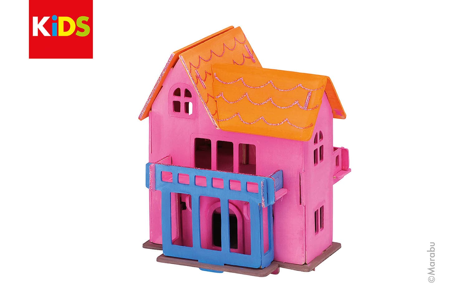 Detail dřevěného 3D puzzle house značky Marabu